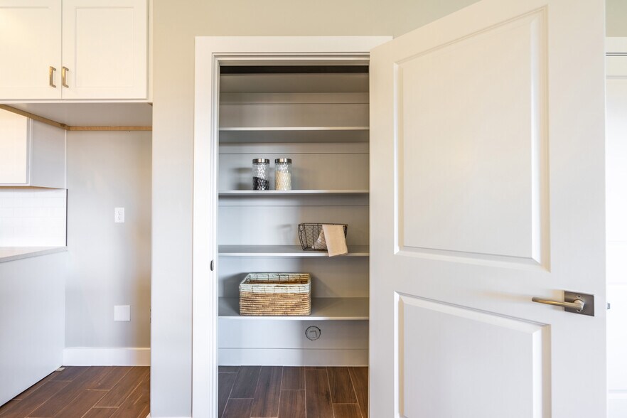 More Photos Of 278 2020 w, Hurricane Specialty For Sale