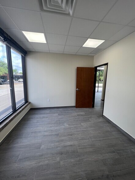 More Photos Of 13731-13745 Omega Dr, Farmers Branch Light Distribution For Lease