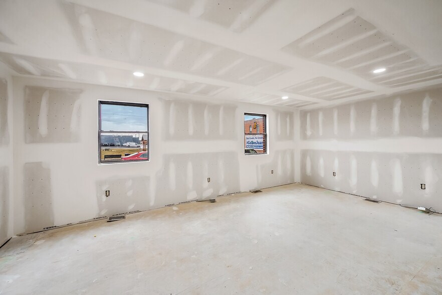 More Photos Of 114 W Church St, Marion Office Residential For Sale