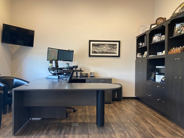 More Photos Of 2550 Highway 82, Glenwood Springs Showroom For Sale