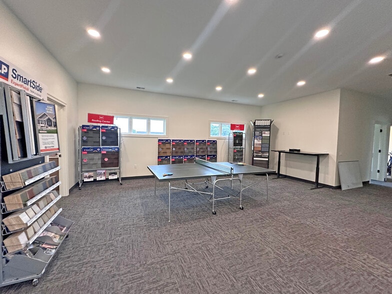 More Photos Of 6134 Northland NE dr, Belmont Office For Sale