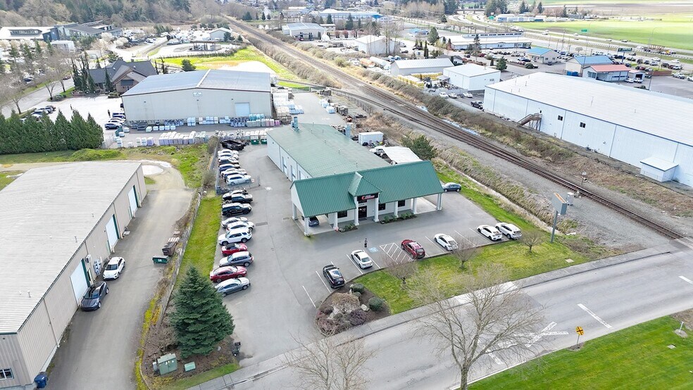 More Photos Of 258 N Hill Blvd, Burlington Auto Repair For Sale