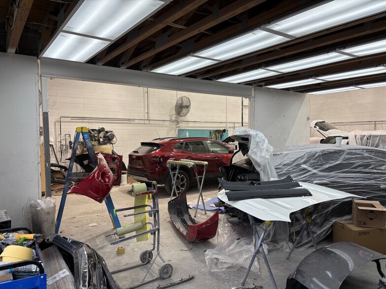 More Photos Of 9102 Industry Dr, Manassas Park Warehouse For Sale