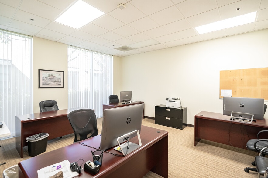 More Photos Of 16490 Bake Pky, Irvine Loft Creative Space For Sale