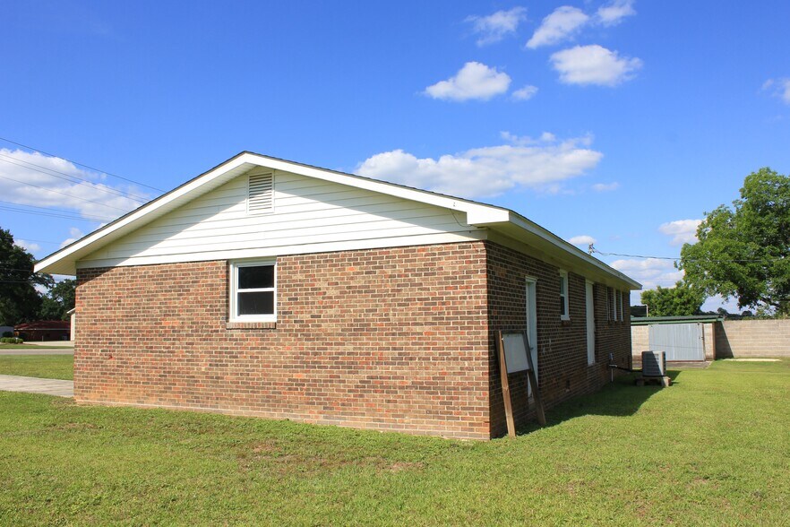More Photos Of 1402 Rucker Blvd, Enterprise Office For Sale
