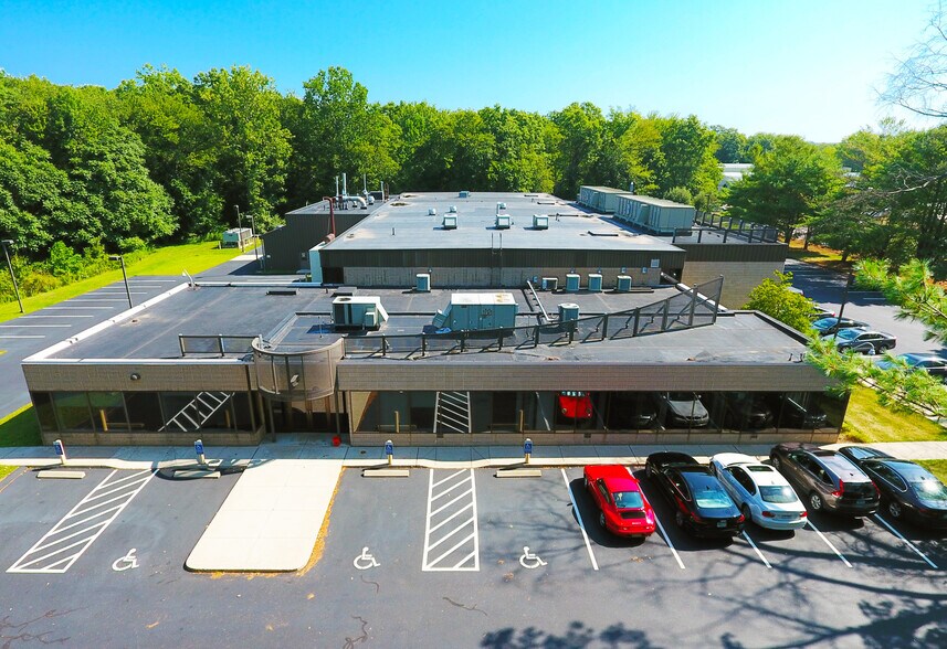 More Photos Of 15 Commercial St, Branford Research And Development For Sale