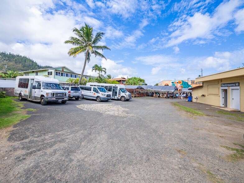 More Photos Of 54-124 Kamehameha Hwy, Hauula Freestanding For Sale