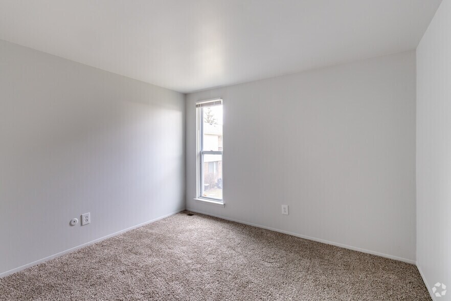 More Photos Of 5238 Dunn Hill Dr, Grand Blanc Apartments For Sale