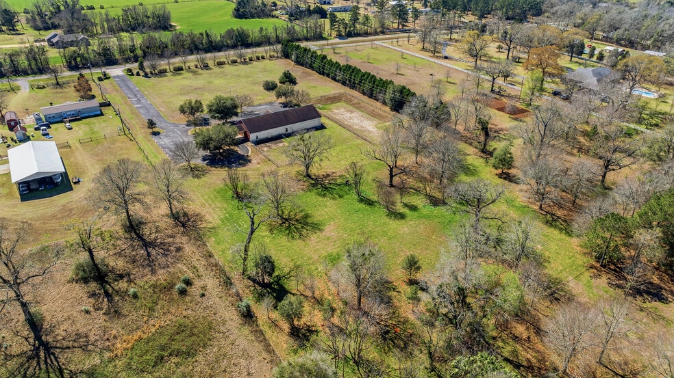 More Photos Of 2828 Harvest Rd, Jay Religious Facility For Sale