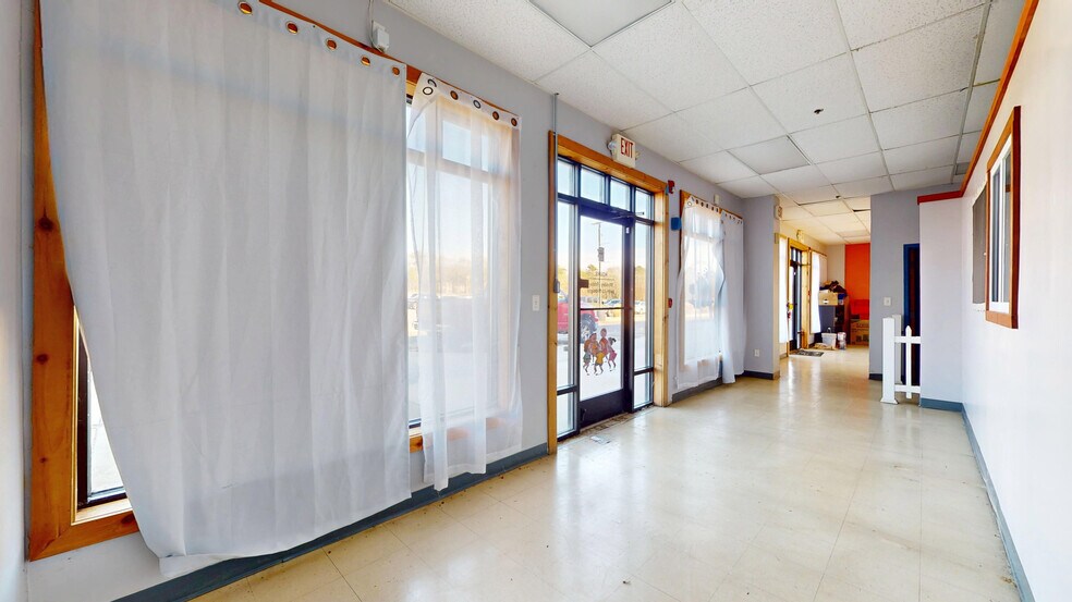 More Photos Of 45 S New York Ave, Galloway Unknown For Lease