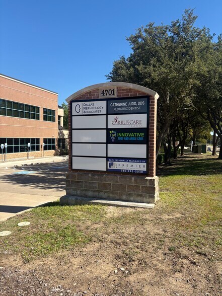 More Photos Of 4701 Old Shepard Pl, Plano Medical For Lease