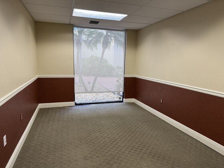 More Photos Of 15255 NW 82nd Ave, Miami Lakes General Retail For Lease