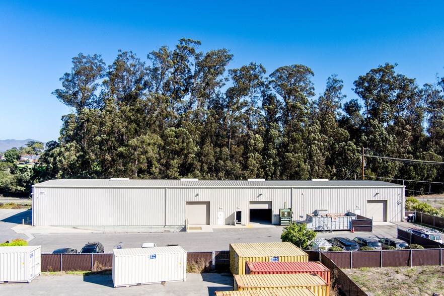 Primary Photo Of 2996 Industrial Pky, Santa Maria Warehouse For Lease
