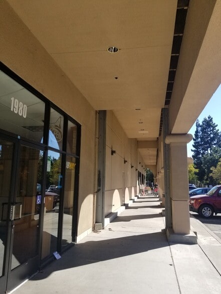 More Photos Of 1916-2000 Driscoll Rd, Fremont Storefront For Sale