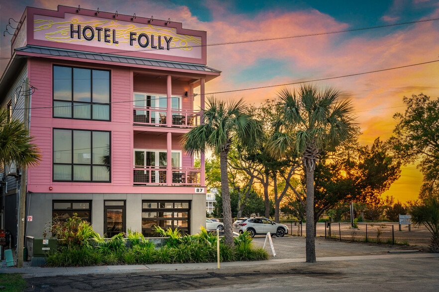 More Photos Of 87 Center St, Folly Beach Restaurant For Lease