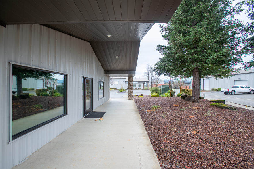 More Photos Of 1691 Zachi Way, Redding Specialty For Sale