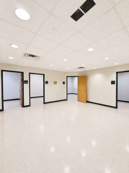 More Photos Of 8710 5th Ave, Brooklyn Medical For Lease