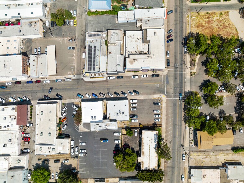 More Photos Of 409 Center St, Yuba City Storefront Retail Office For Sale