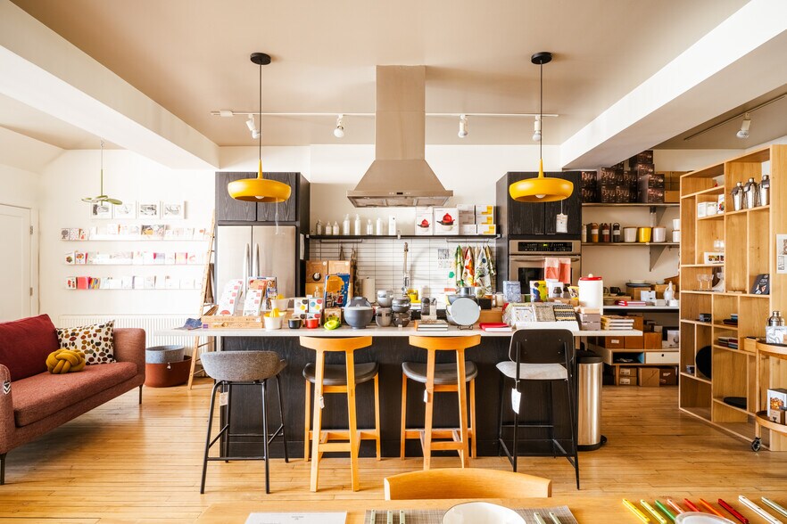 More Photos Of 705 Warren St, Hudson Storefront Retail Residential For Sale