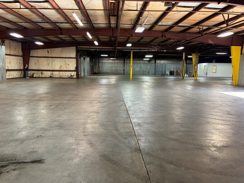 More Photos Of 1718 Highway 138 NE, Conyers Unknown For Lease