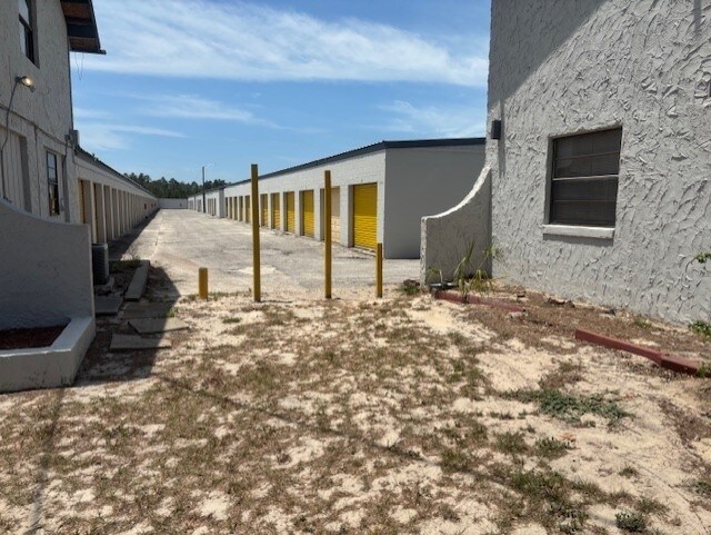 More Photos Of 3703-3709 Commercial Way, Spring Hill Office For Lease