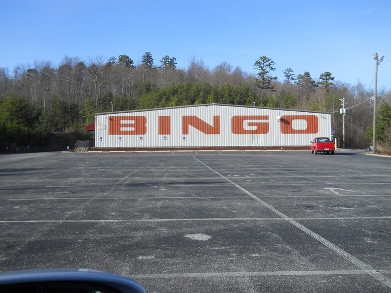 Primary Photo Of 2710 Cumberland Falls Hwy, Corbin General Retail For Sale