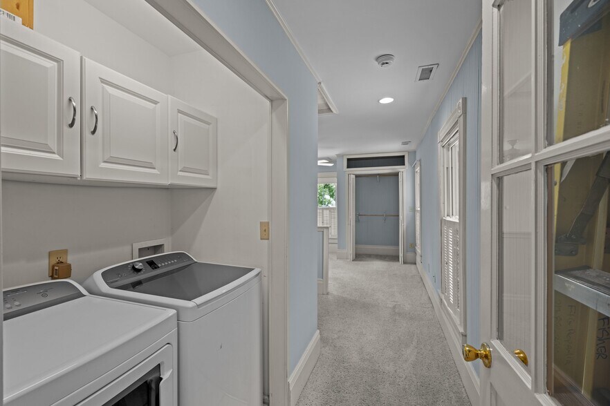 More Photos Of 567 E Water St, Belhaven Hospitality For Sale