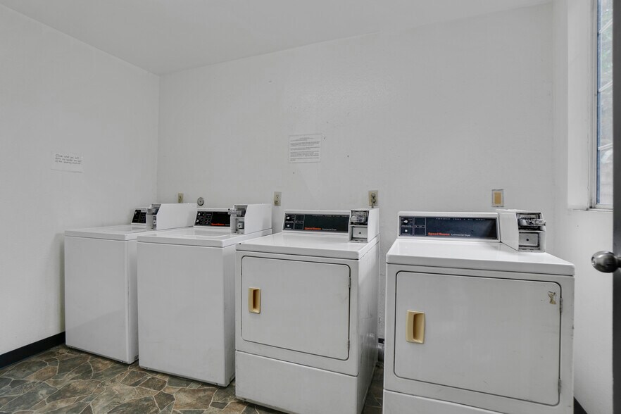 More Photos Of 519 South St, Glendale Apartments For Sale