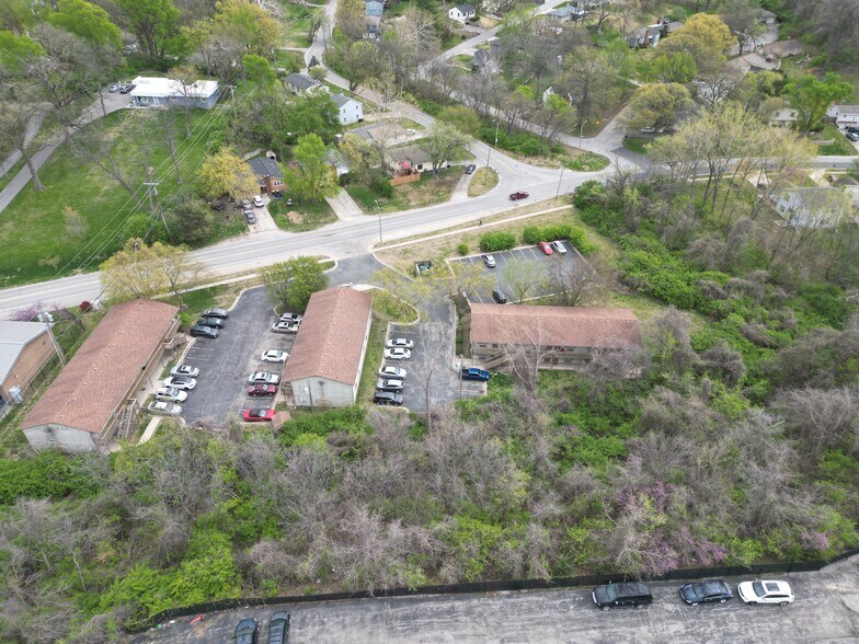 More Photos Of 3930-3950 N Cherry St, Kansas City Apartments For Sale