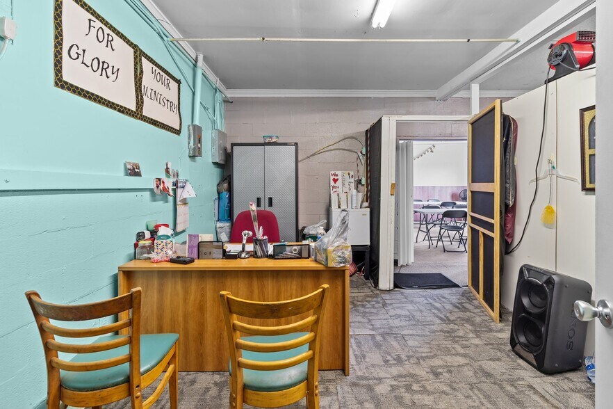 More Photos Of 1128 N Main St, Oakboro Restaurant For Sale