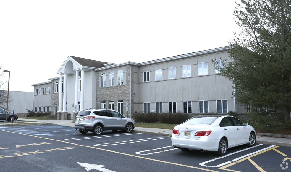 More Photos Of 2421 Atlantic Ave, Manasquan Office For Lease