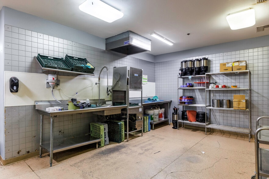 More Photos Of 16286 S Sunland Gin Rd, Arizona City Rehabilitation Center For Sale