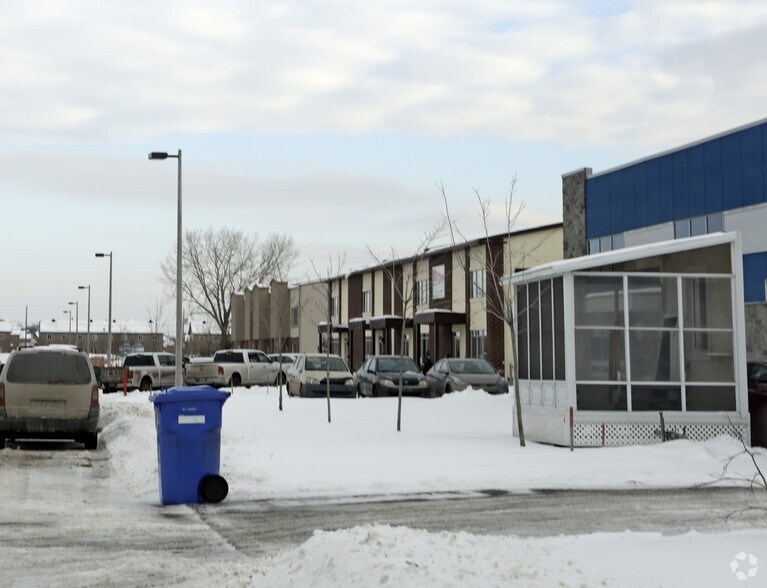 More Photos Of 250 Rue Rodolphe-Besner, Vaudreuil-dorion Warehouse For Lease