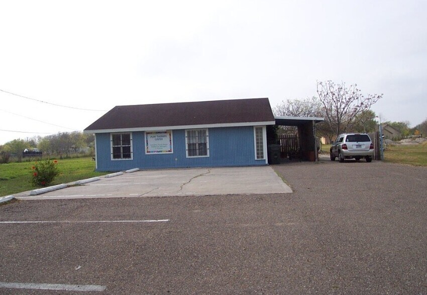 Primary Photo Of 5437 Williams Dr, Corpus Christi Medical For Sale