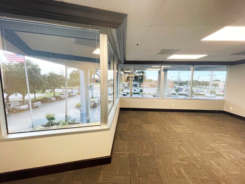 More Photos Of 2503 Del Prado Blvd S, Cape Coral Medical For Lease