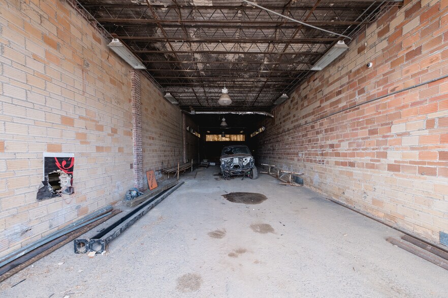 More Photos Of 714 Calhoun St, Little Rock Industrial For Sale