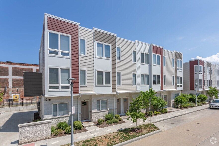 More Photos Of 1421 E 15th St, Cleveland Apartments For Sale