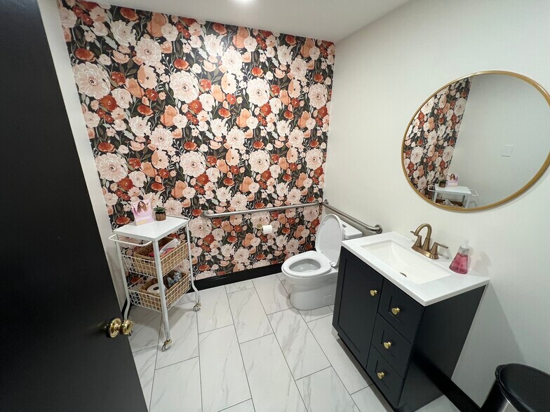 More Photos Of 8433 Cleveland Ave NW, Canton General Retail For Sale