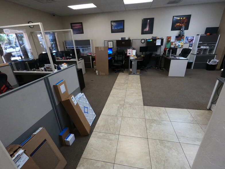 More Photos Of 13632 W Camino Del Sol, Sun City Freestanding For Sale