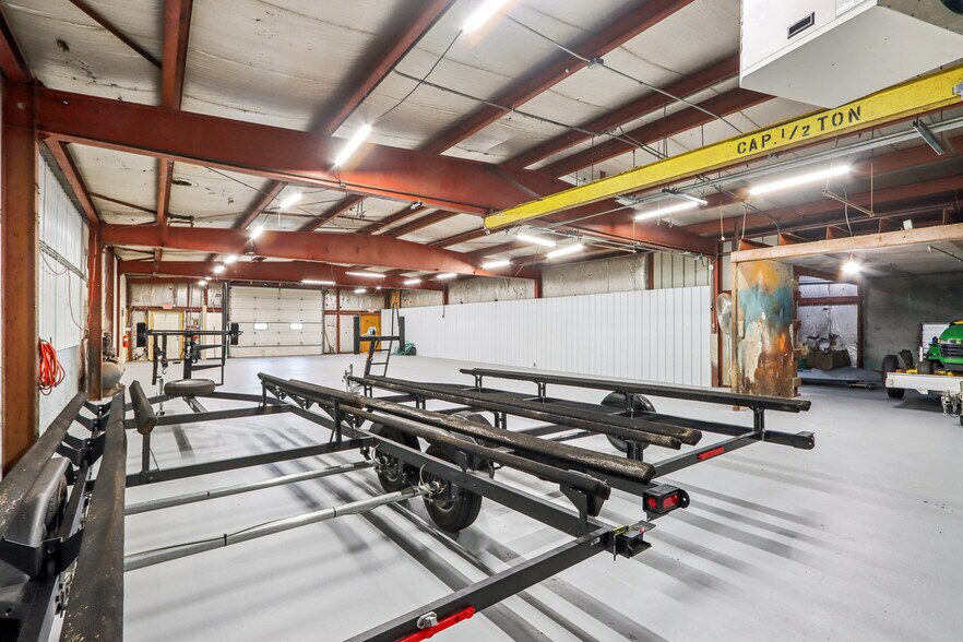 More Photos Of W9231 Bobolink Rd, Reeseville Warehouse For Sale