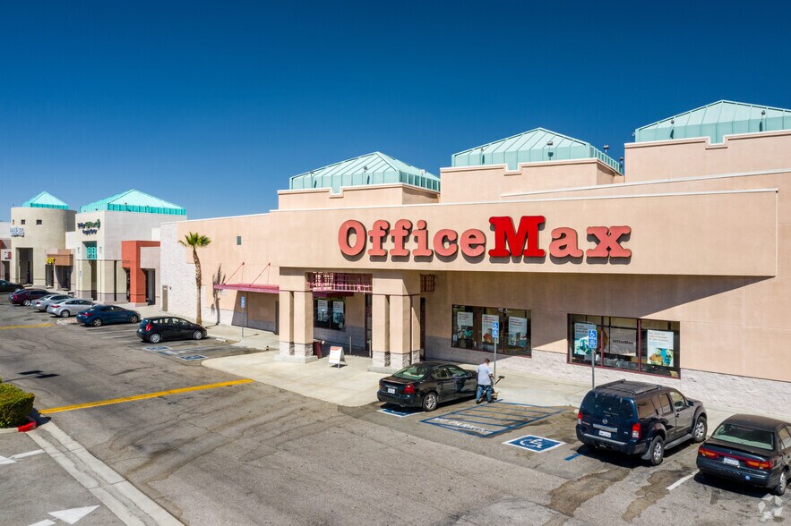 More Photos Of 12480 Amargosa Rd, Victorville Freestanding For Lease