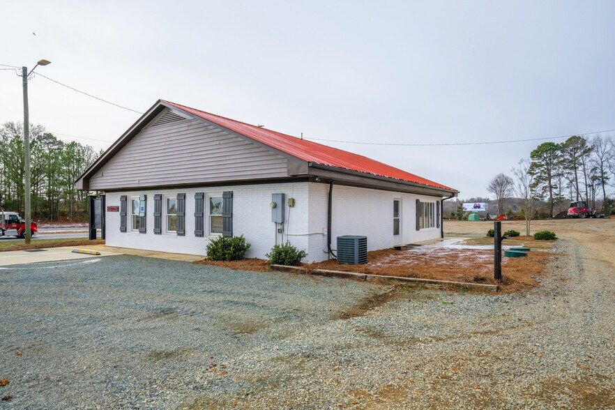 More Photos Of 7688 US 64 Hwy, Pittsboro Office For Sale