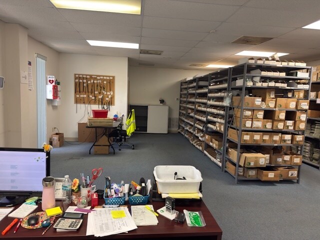 More Photos Of 878 Waterway Pl, Longwood Warehouse For Sale