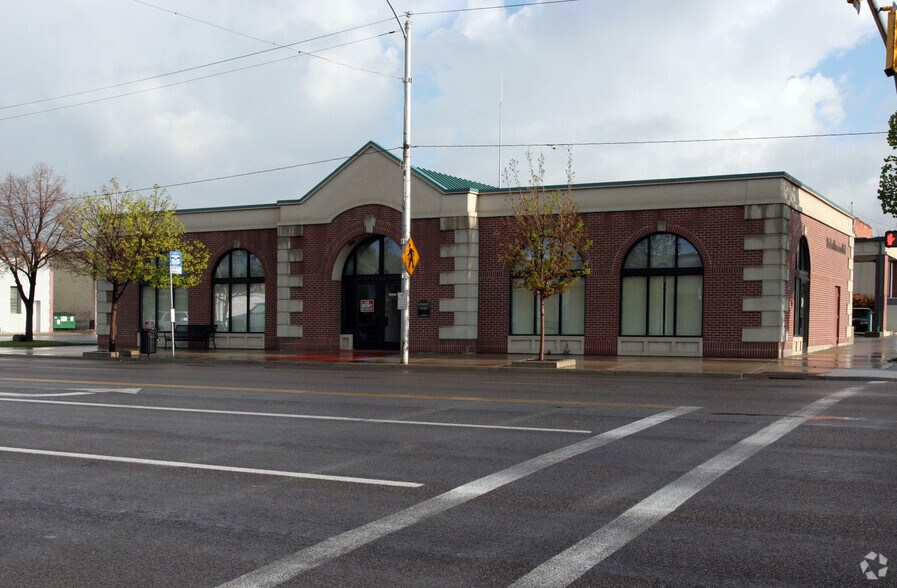 Primary Photo Of 6 W Main St, American Fork Bank For Lease