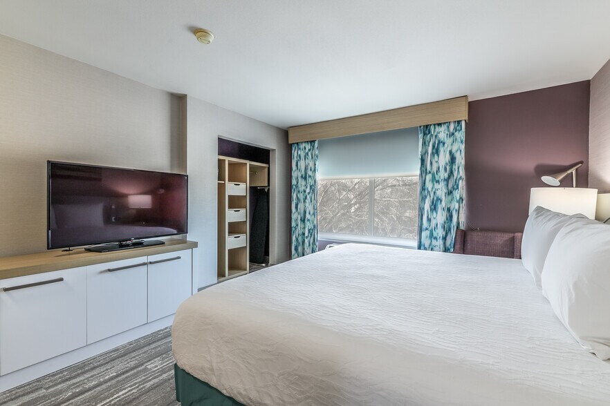 More Photos Of 4400 North Fwy, Fort Worth Hotel For Sale