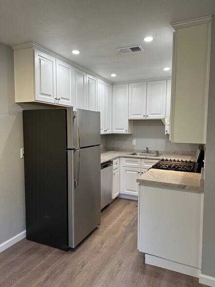 More Photos Of 200 Pine St, Auburn Apartments For Sale