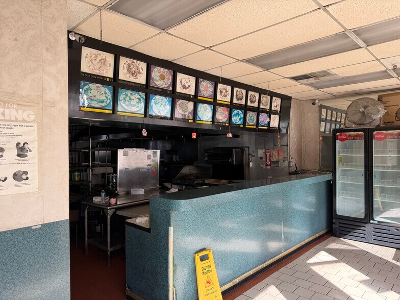 More Photos Of 215 Main st, Nanuet General Retail For Lease