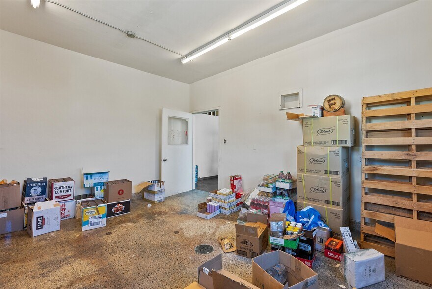 More Photos Of 1133 Indiana Ave, Sheboygan Storefront Retail Office For Lease