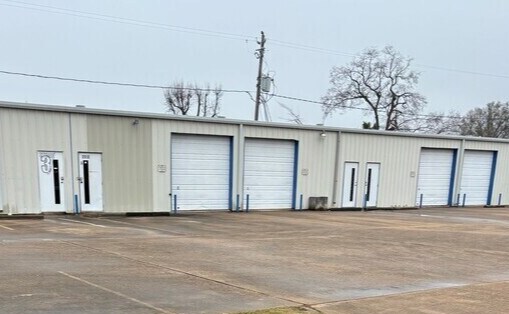 Primary Photo Of 2109 Catalina Dr, Pasadena Flex For Lease