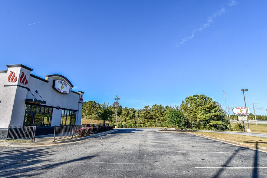 More Photos Of 1530 Hwy 16, Griffin Restaurant For Lease